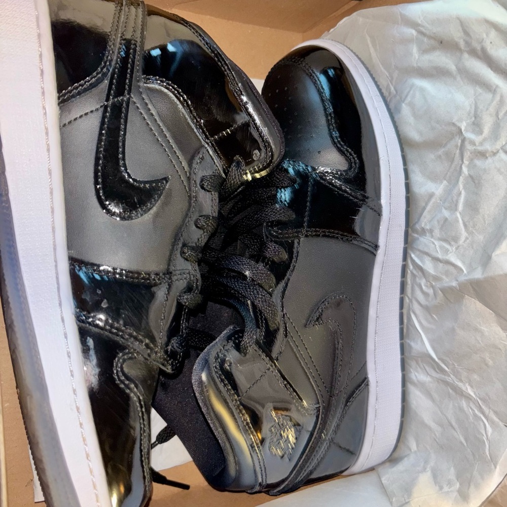 Air Jordan 1 Mid
